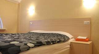 Гостиница ID Hostel Krasnodar Краснодар Стандартный двухместный номер с 1 кроватью или 2 отдельными кроватями-4